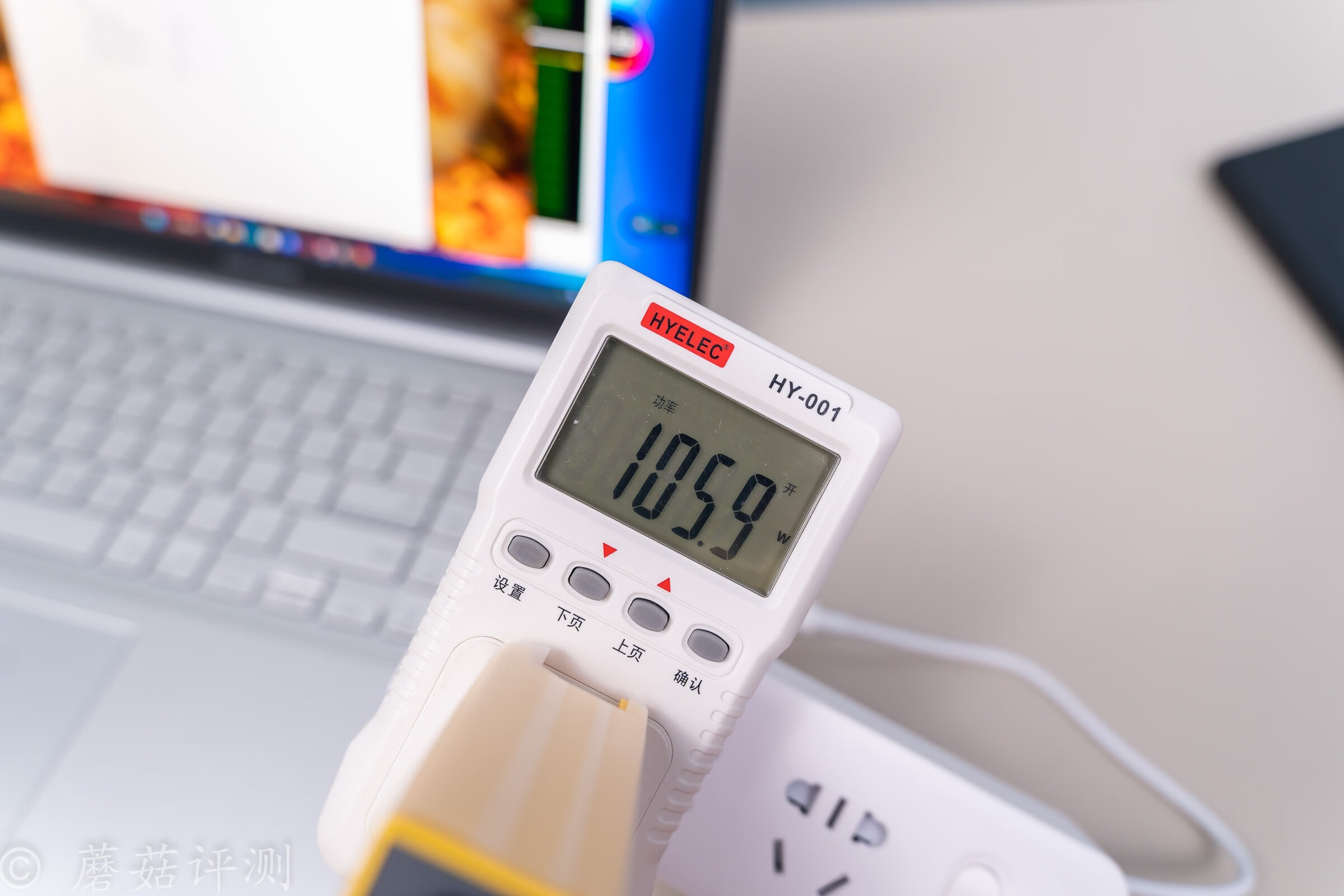 华硕无畏pro15锐龙版和灵耀pro14,轻薄本华硕无畏pro15游戏测评