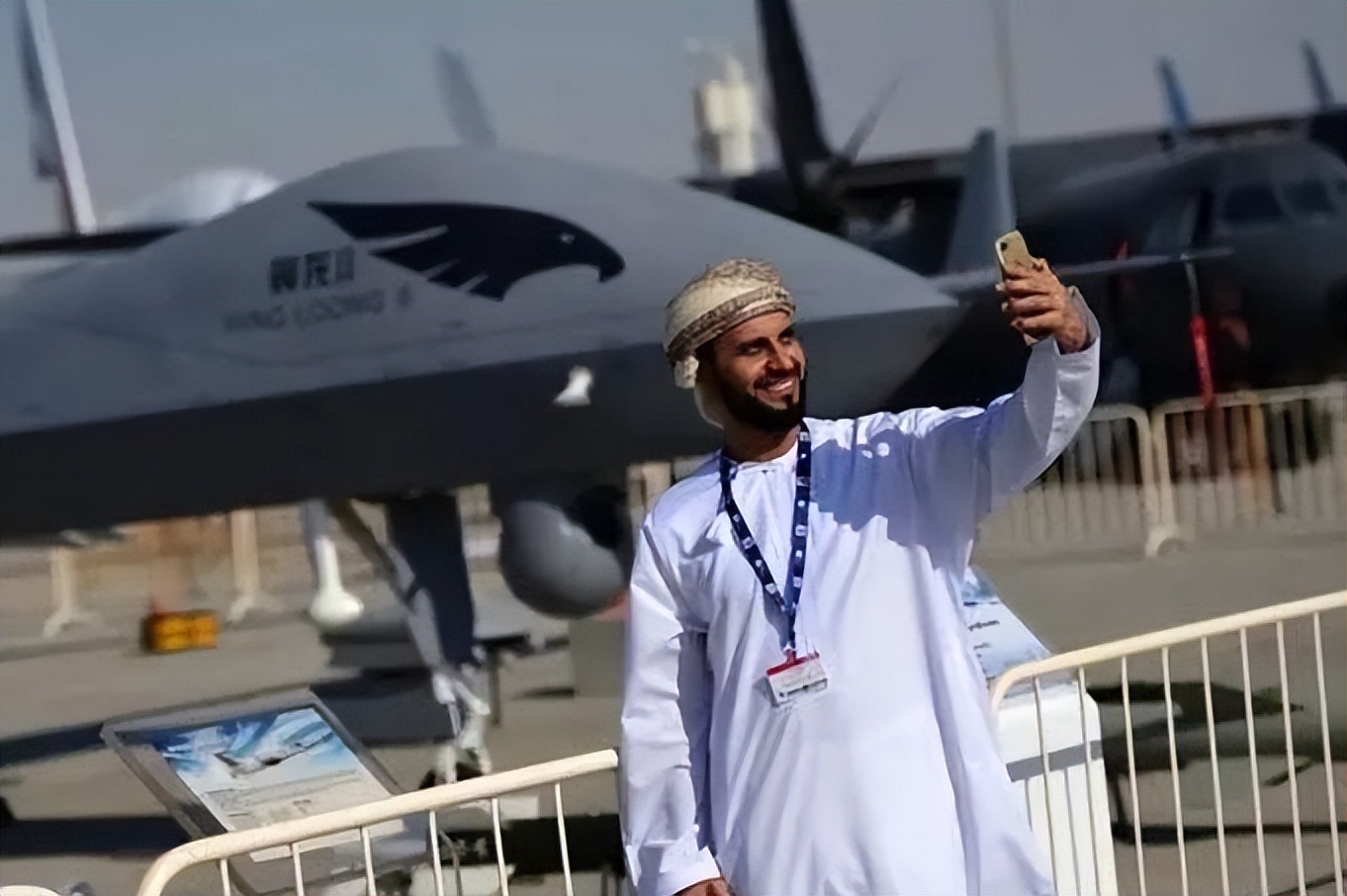 沙特采购12艘052d驱逐舰真实吗,052d驱逐舰沙特防务展现场