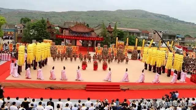 想不到：中国阴间文化席卷全球，冥币成为老外抢手货