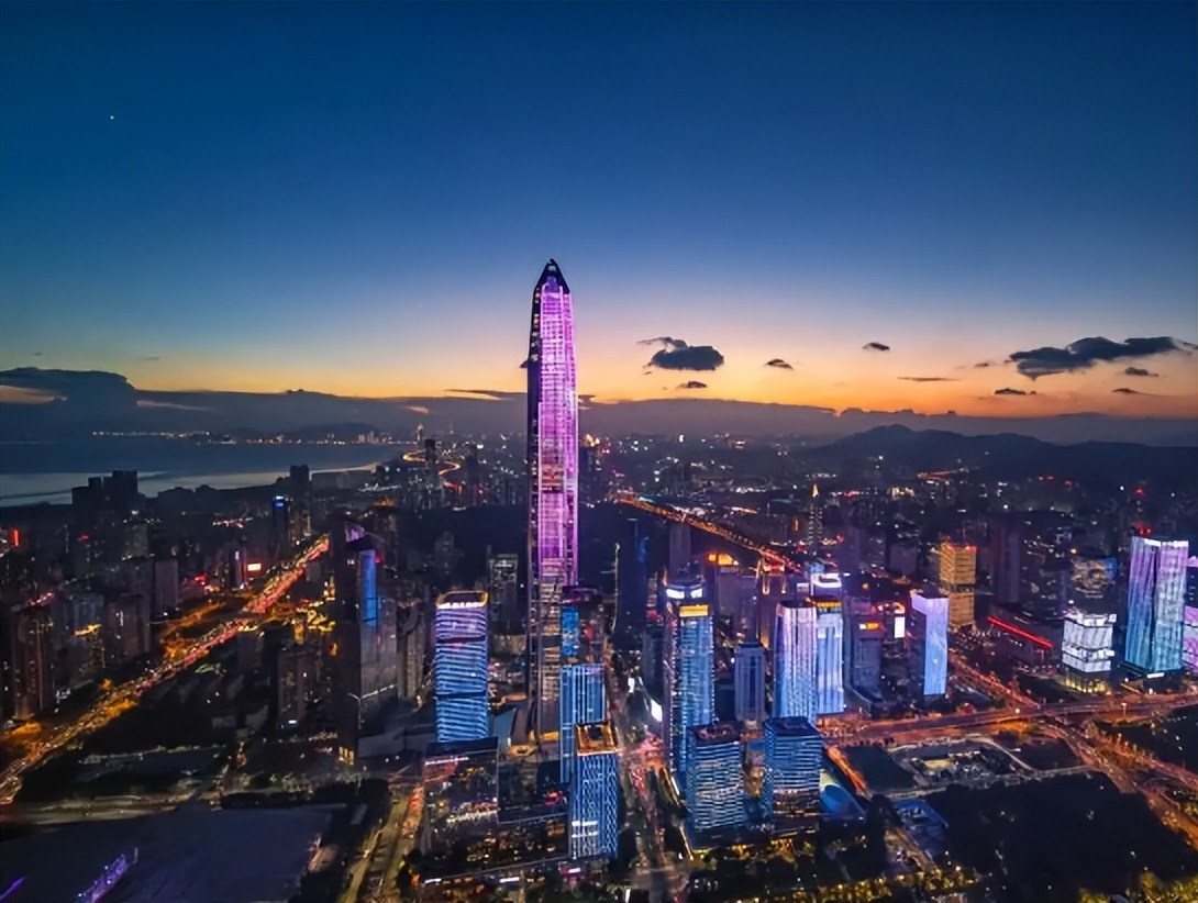 变性人“李二毛”：曾是夜场小王子，为爱情变“女人”却惨遭抛弃