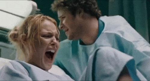 “你生孩子那滩血，恶心得我快吐了！”究竟该不该让老公陪产？