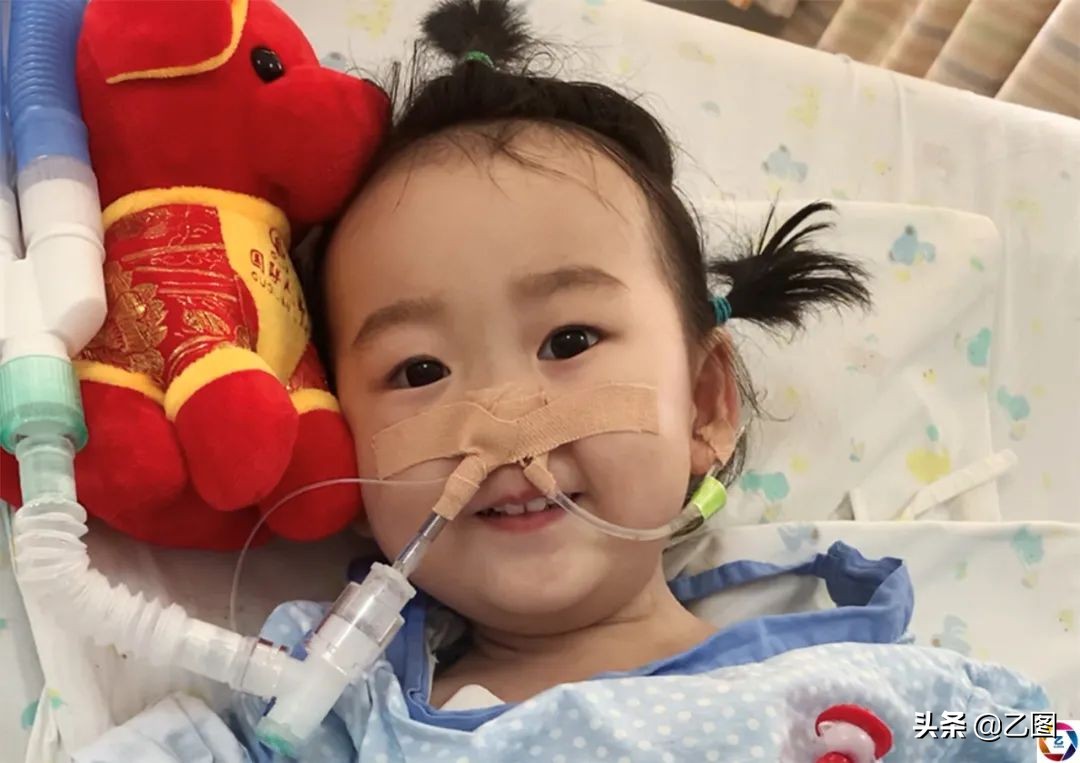 二宝4个月突然不会动弹,二宝四个月突然不会动弹