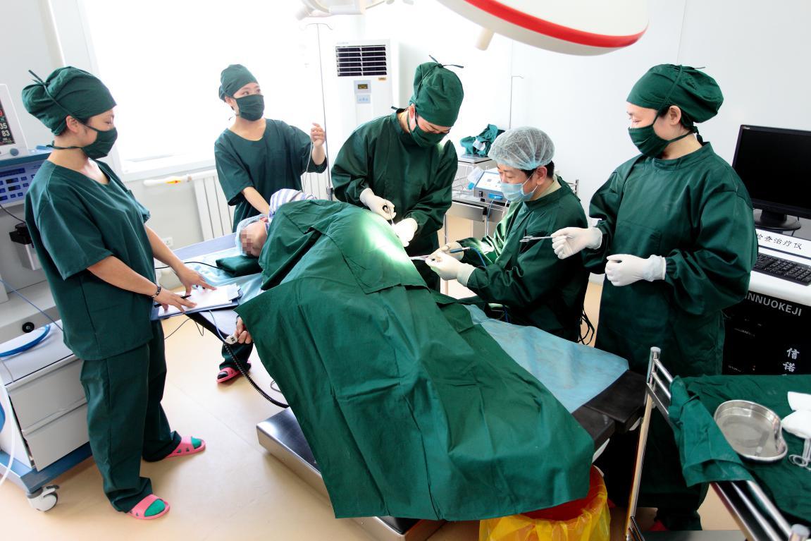 治疗痔疮手术后潮湿瘙痒用的药膏,混合痔术后止痒药膏