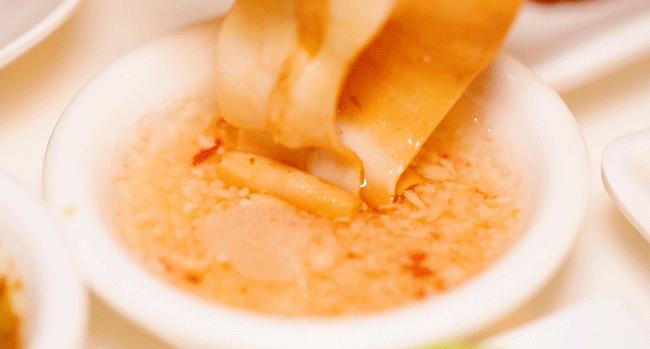 牛哇!汕头这家老店凭一锅祖传卤水,惹得天天向上和蔡澜也来采访