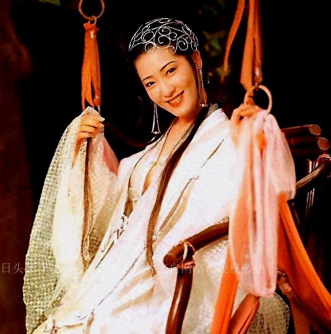 “亚洲第一美胸”*思敏杨**获封“最美潘金莲”,却在爆红后卖拉面