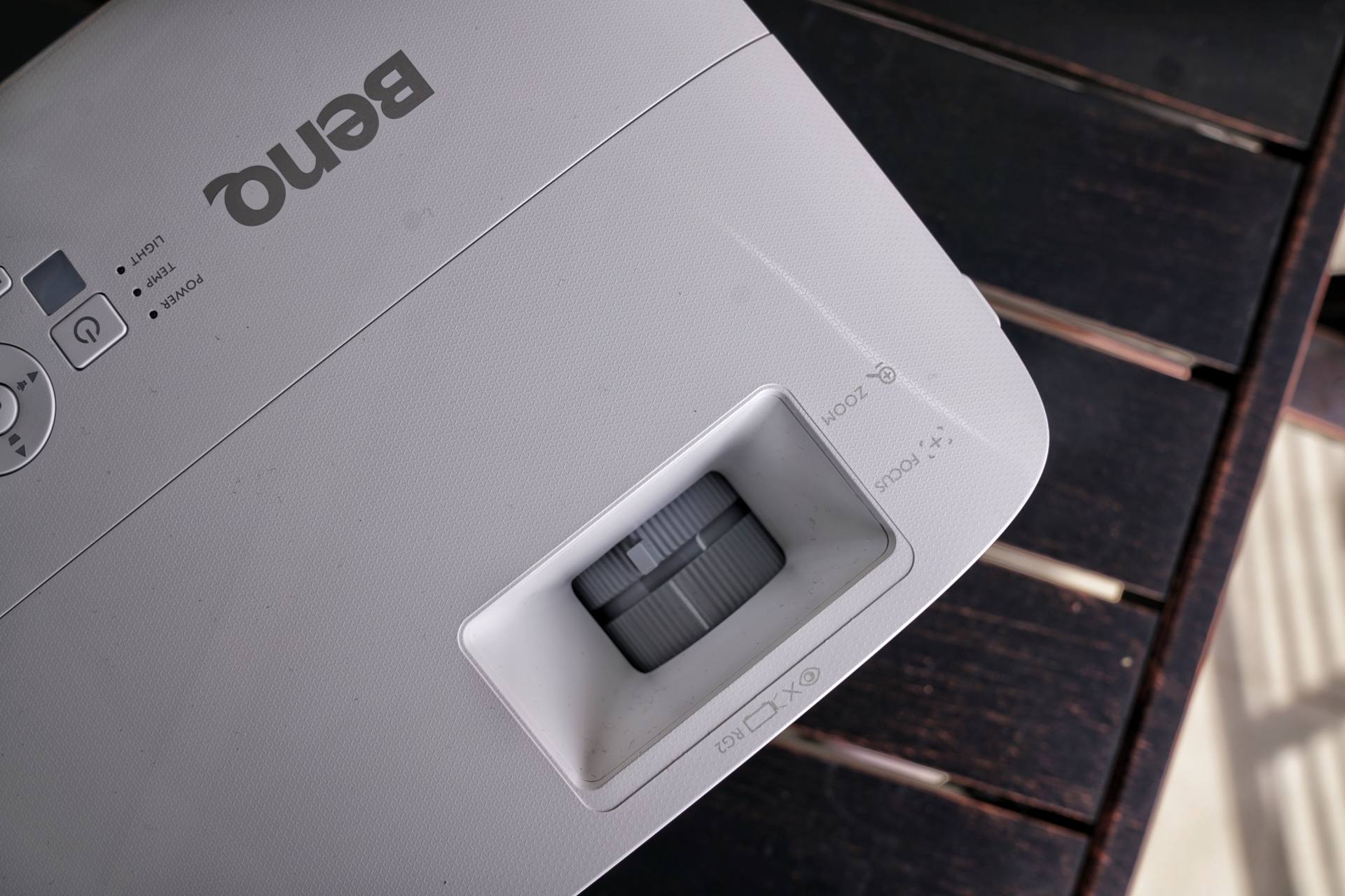 明基mh560投影仪评测,明基mw560投影仪使用教程