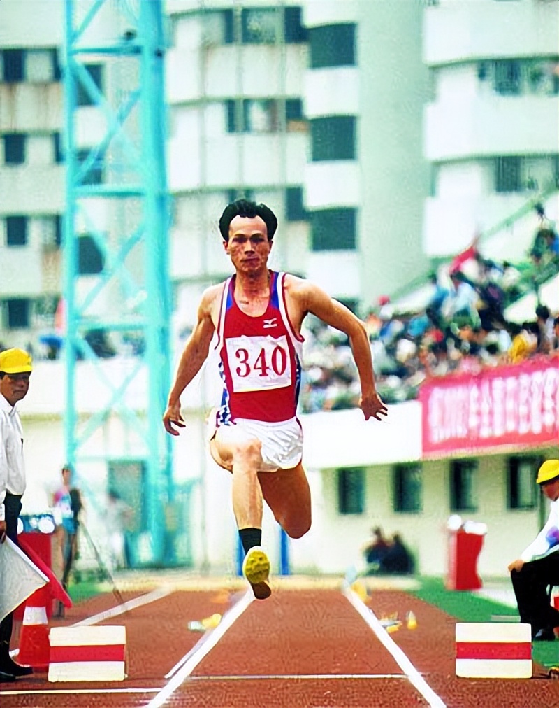 凰家看台｜100年来中国男人是如何越跳越远的