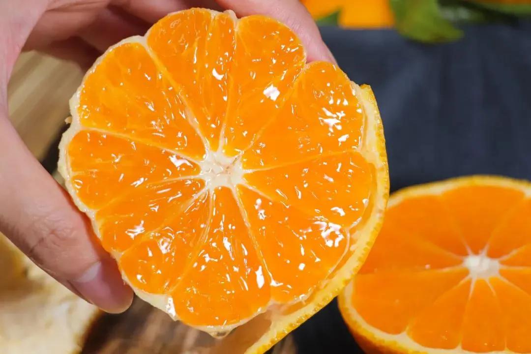 不愧是柑橘中的“lv”!比橙细腻,比橘味道浓郁,一口就忘不掉