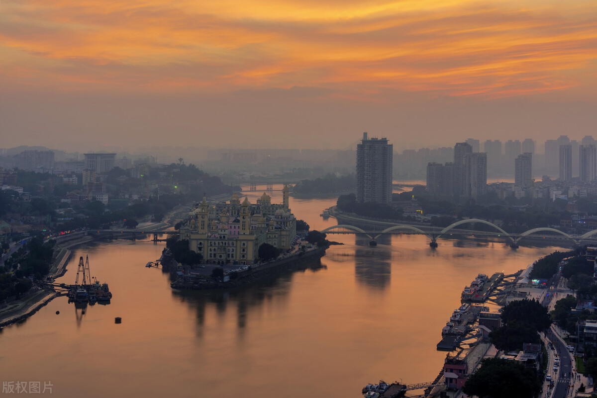 2023中国30个二线城市排名,大连一线城市排名