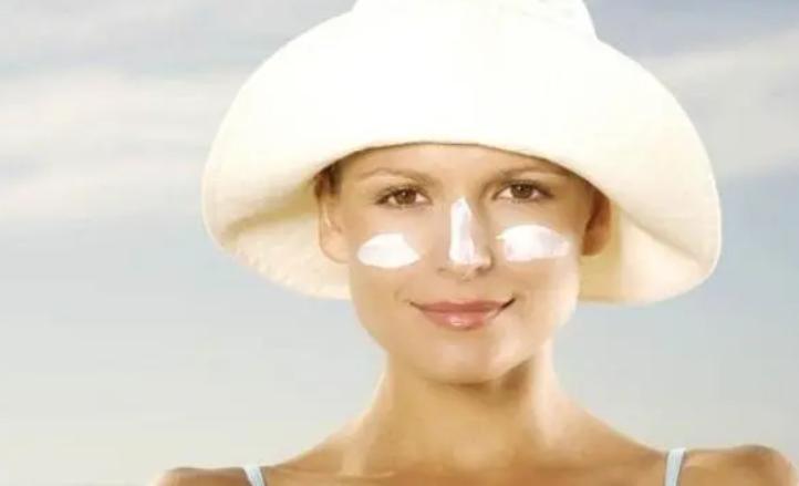 兰蔻防晒清爽型和隔离防晒哪个好,防晒霜推荐兰蔻