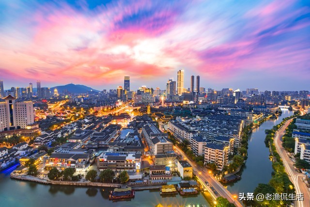 弟弟欠我三千块钱不还,弟弟欠我几万块几年都不还