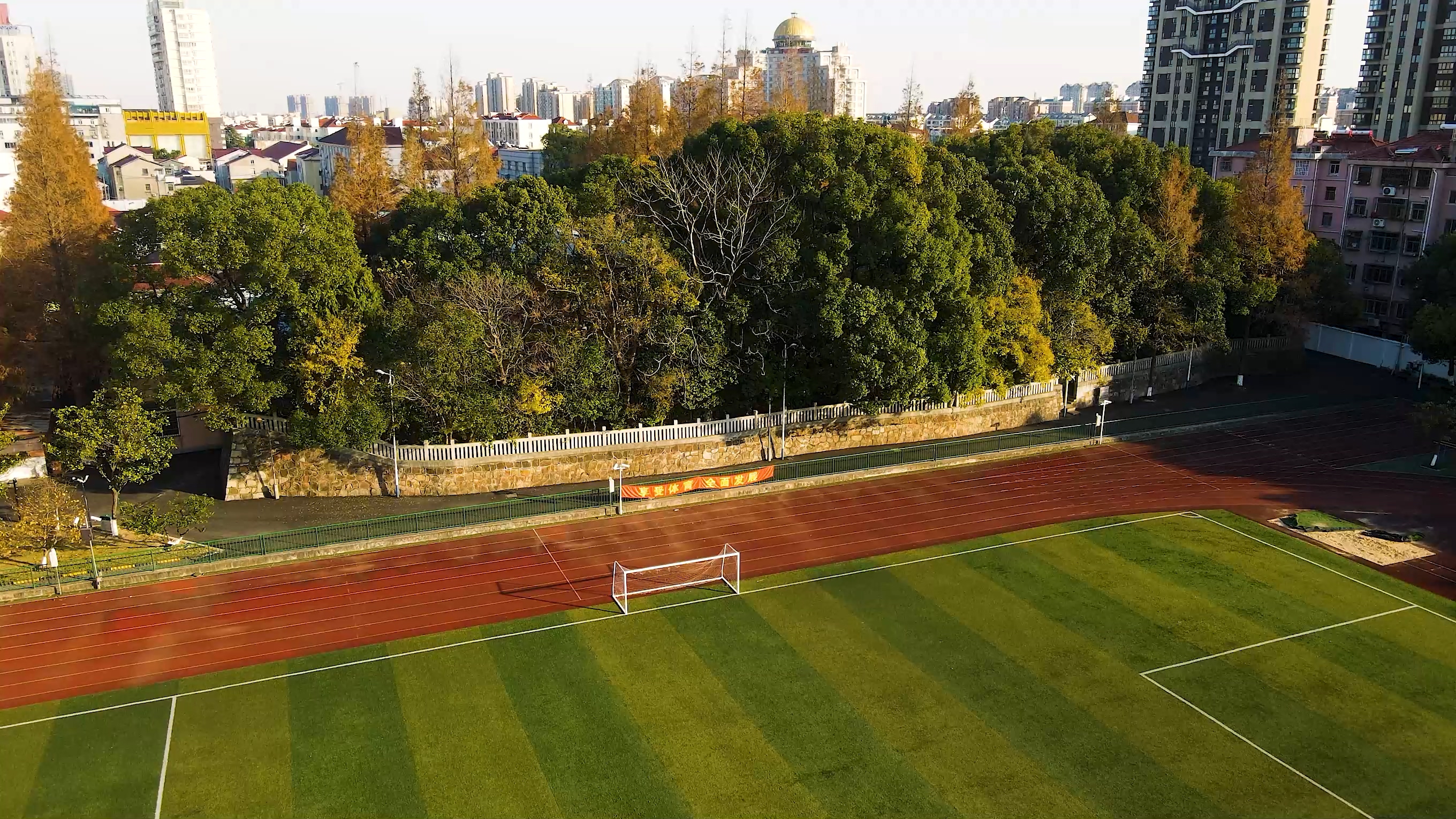 南汇五角大楼现在怎么样了,惠南镇五角大楼为何开不了