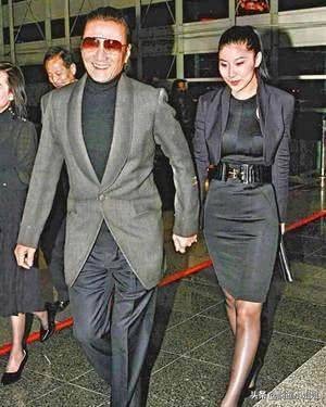 谢贤赌博欠债被抓,谢贤演赌神被扔下楼