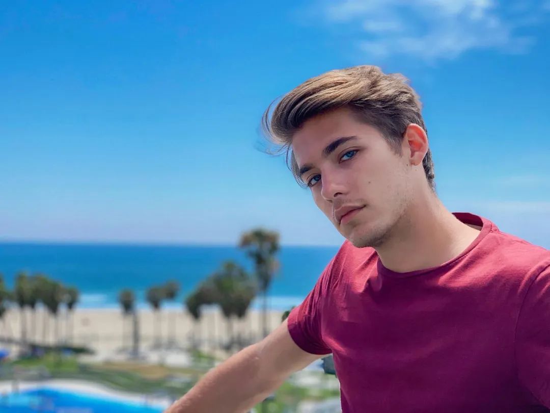 本杰明科特,希尔顿本杰明科特安格