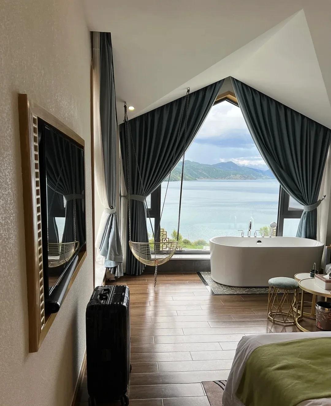 泸沽湖值得去吗自驾很绕路,泸沽湖值得去吗丽江离泸沽湖好远