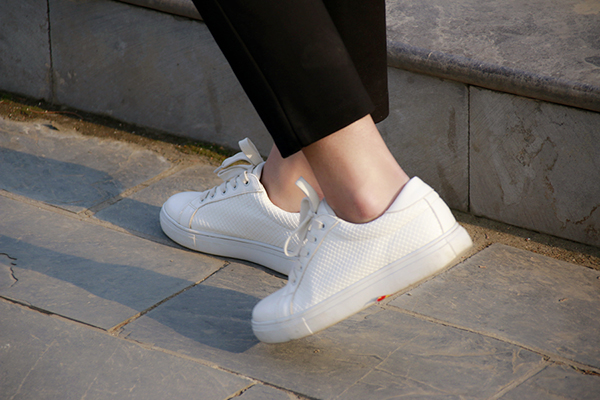 血糖高看脚能看出来吗,血糖高的人脚上有四种表现