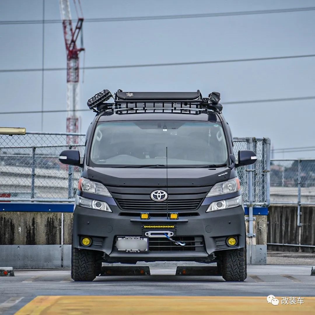 新款丰田威尔法改装,奶爸车改造老霸道