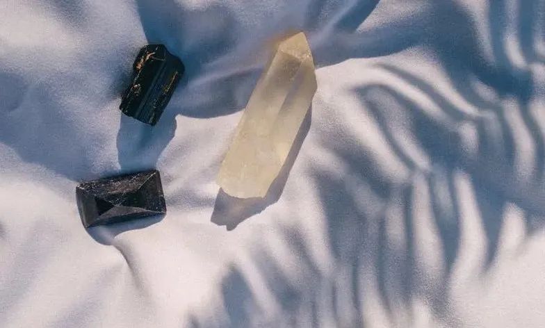 气血虚脸色蜡黄怎么调,面色蜡黄气血不足应该吃点什么药