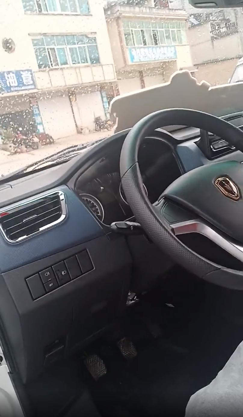 金杯金卡s22双排报价,金杯金卡s22需要配多大的篷布