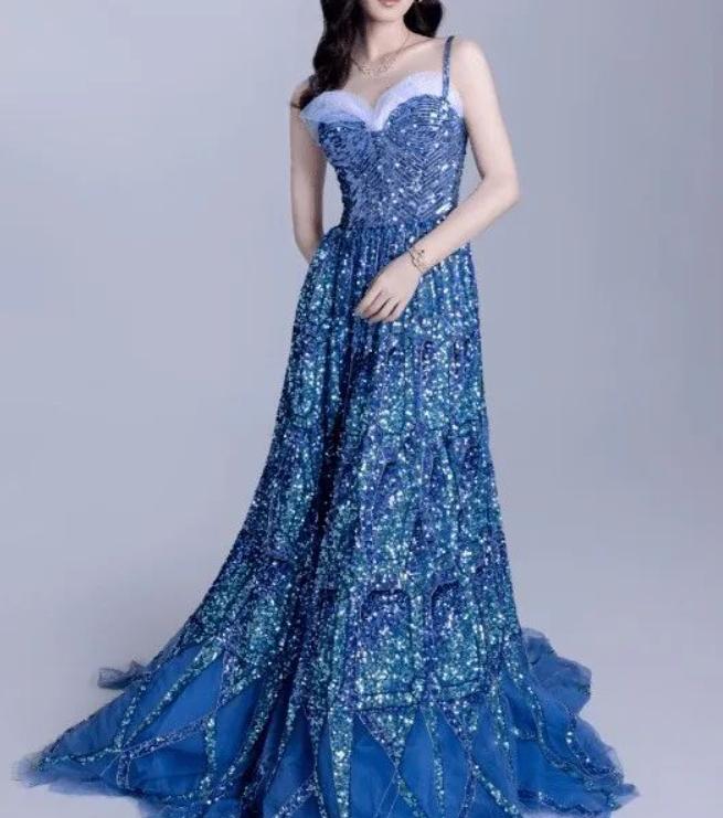 神仙姐姐“内衣照”被骂上热搜：难道她的胸，碍了谁的眼了？