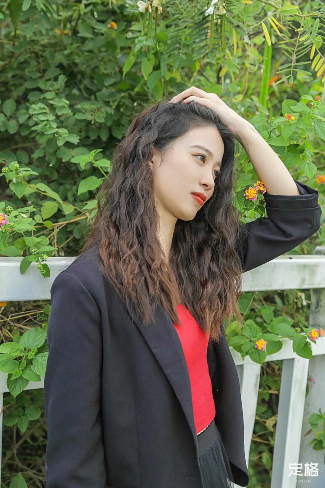 深圳百米长「纯白登山梯」，打卡绝了