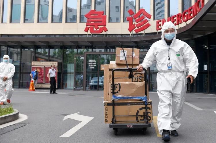 京东调派3000名快递小哥驰援上海,京东调配快递员驰援上海