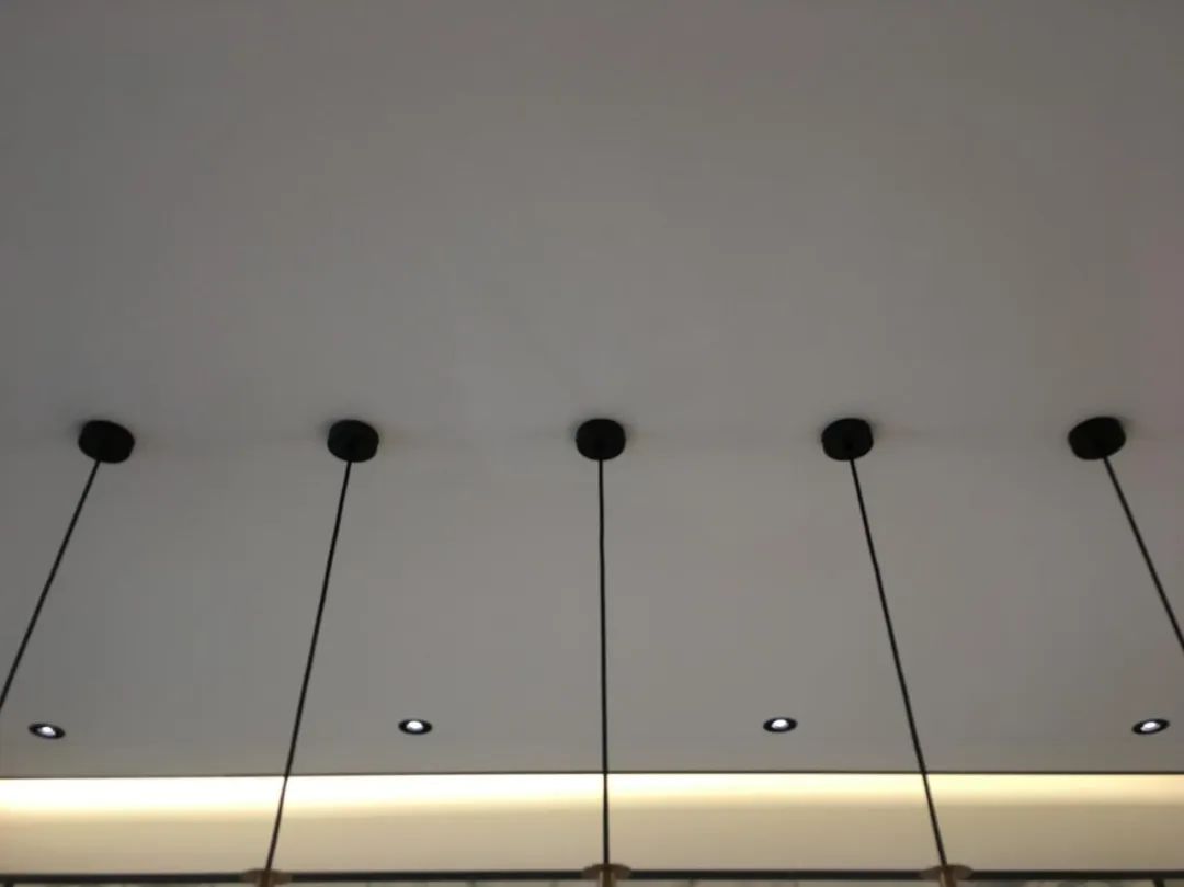 天花孔开大怎么解决,天花板开错孔补洞方法