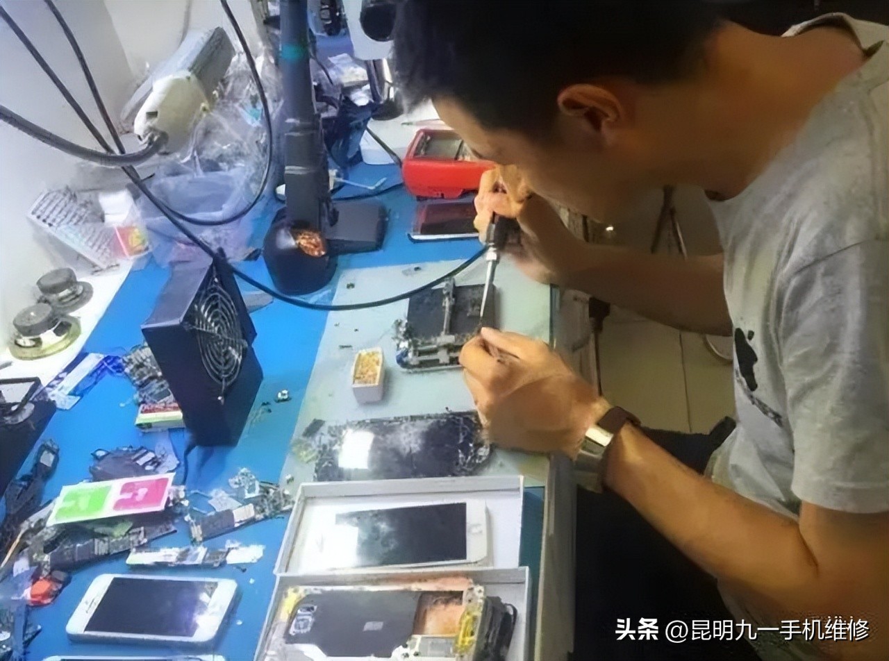 去手机维修店修手机要注意什么,手机坏了拿去给店修首先要做什么