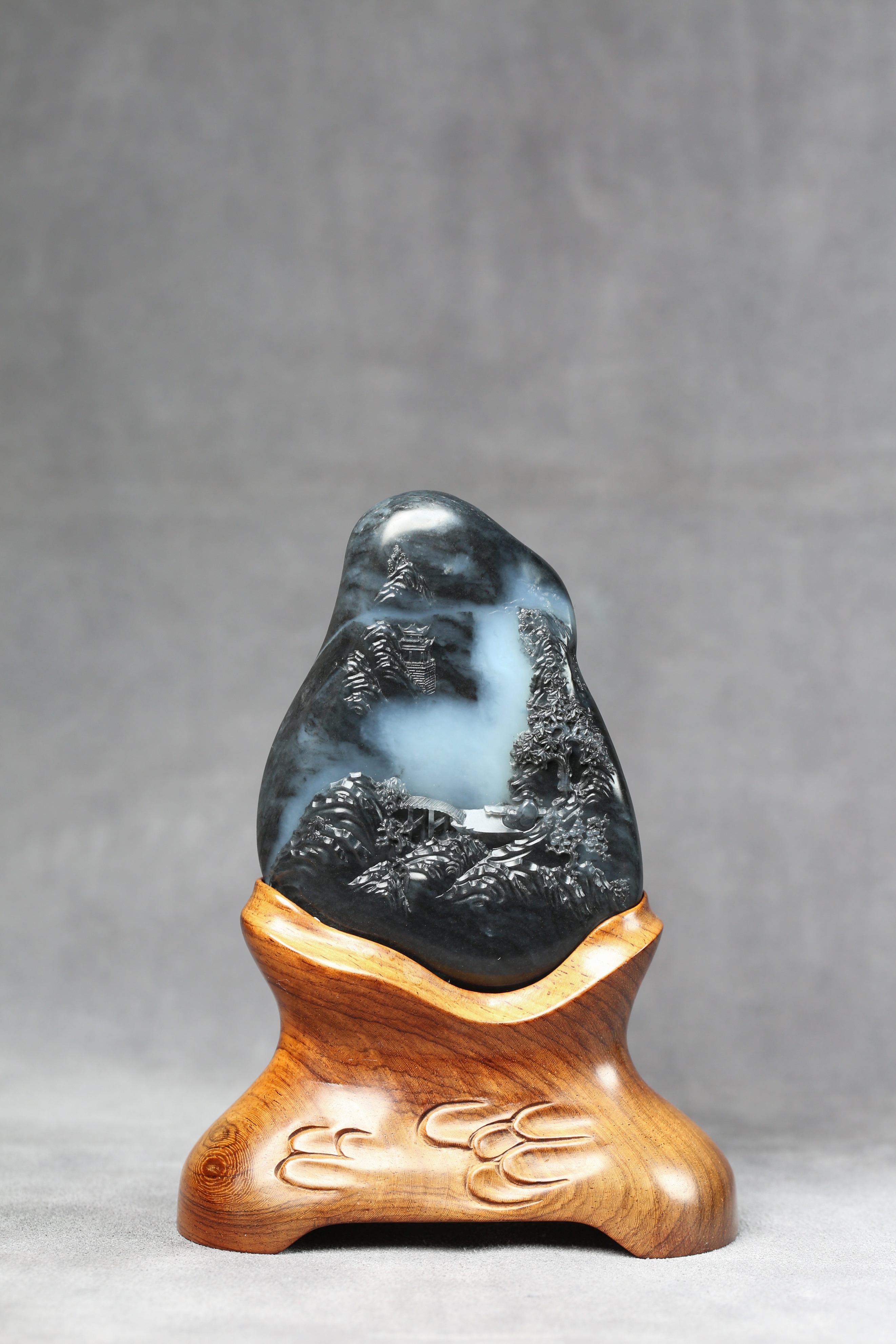 水墨意境和田玉青花籽料原石欣赏,和田玉青花山水的意境