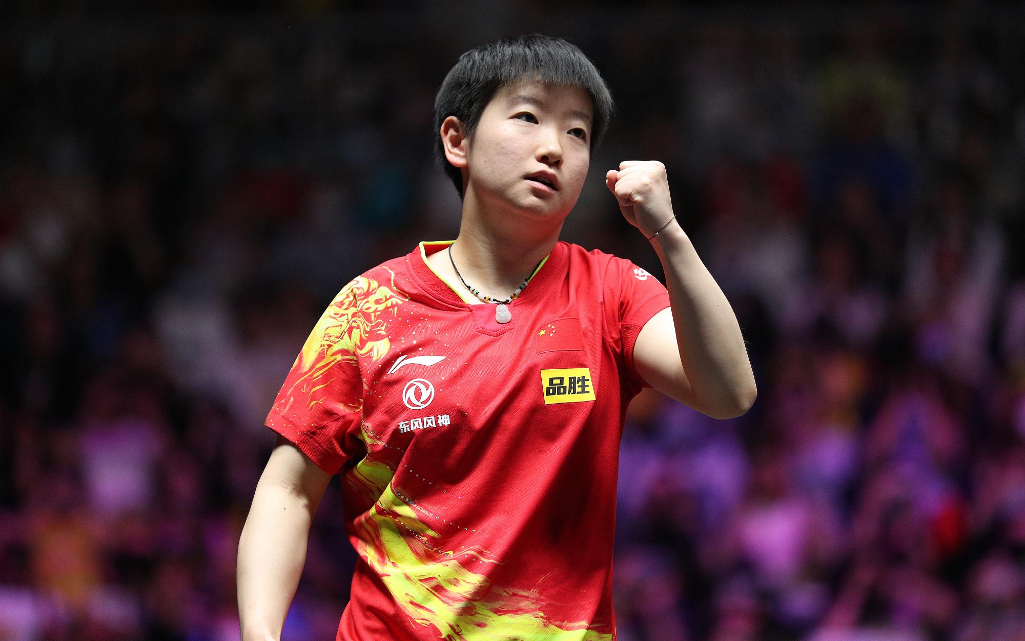 wtt樊振东夺冠后孙颖莎反应,樊振东孙颖莎夺世界杯单打冠军