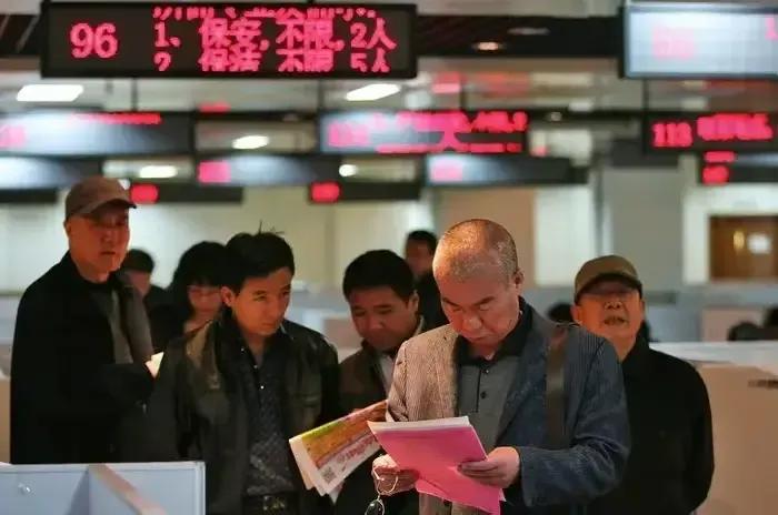 兔死狐悲的全部作品,六十岁中通分拣工突然猝死