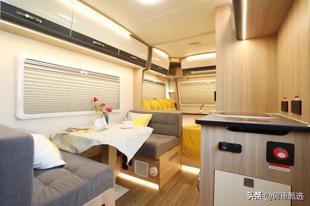 豪华型干湿分离房车,爱旅490拖挂房车价格