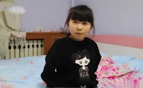 八岁女孩为救妈妈自愿捐骨髓,白血病儿童捐献骨髓