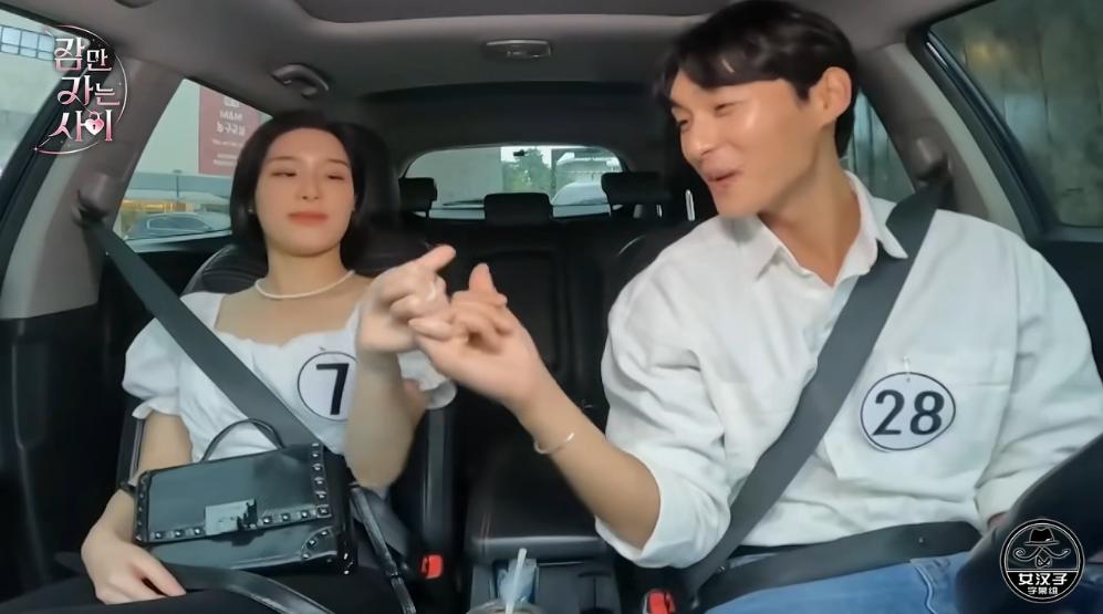 先亲亲后恋爱的韩综 (前一段很火的恋爱韩综)