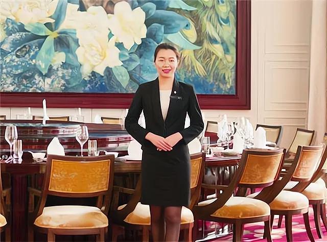 三十年的朋友大庆在童年时就是我们的楷模，原因不是因为他帅