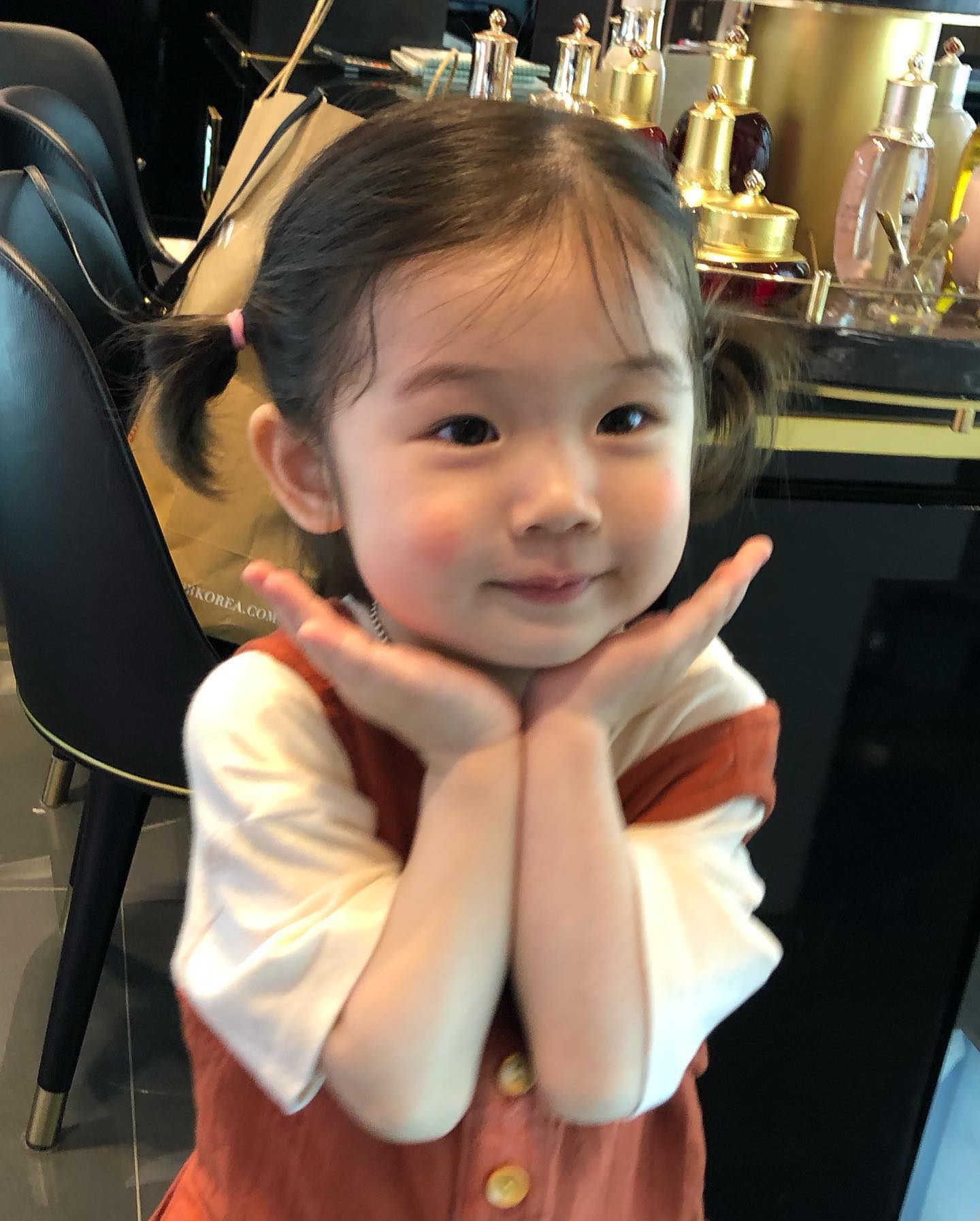 最近超火的可爱小女孩表情包,小女孩可爱萌表情包