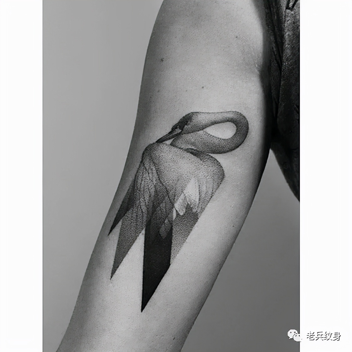 纹身发炎怎么消除,纹身发炎了需不需要再去补色