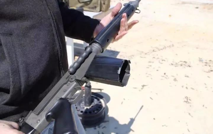 美军ngsw下一代班组武器项目,催生计划