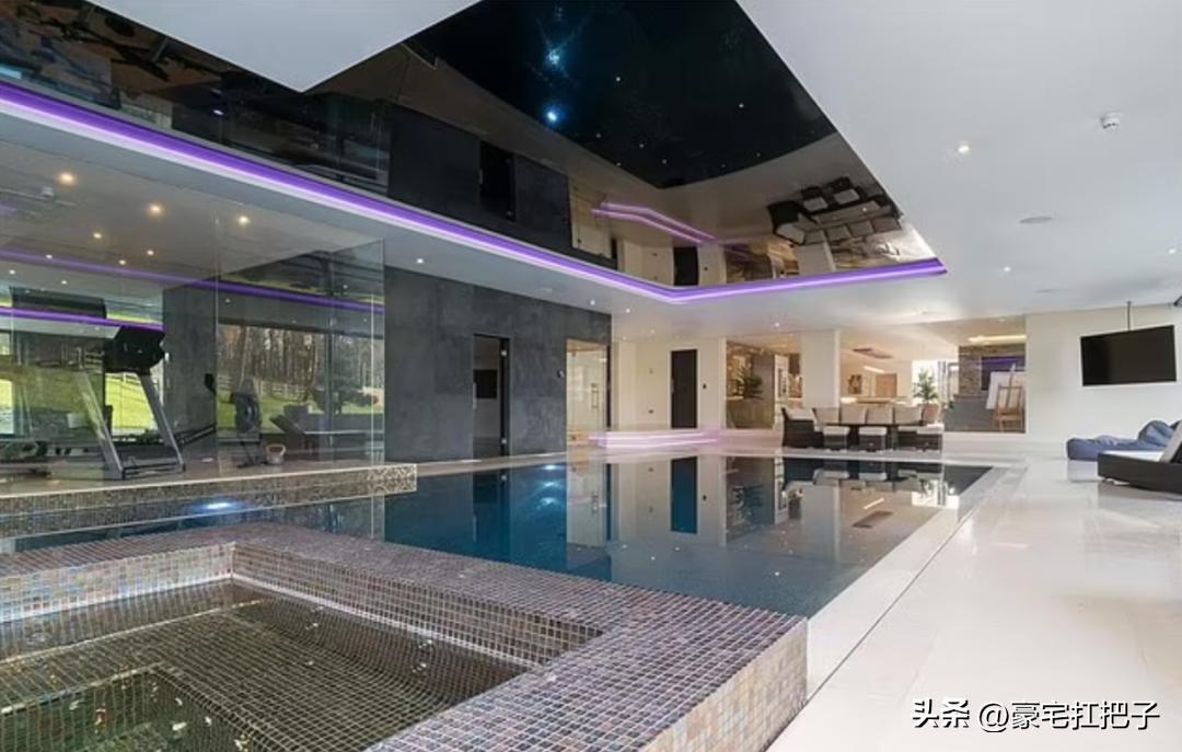 c罗1亿豪宅曝光,c罗的名车和豪宅