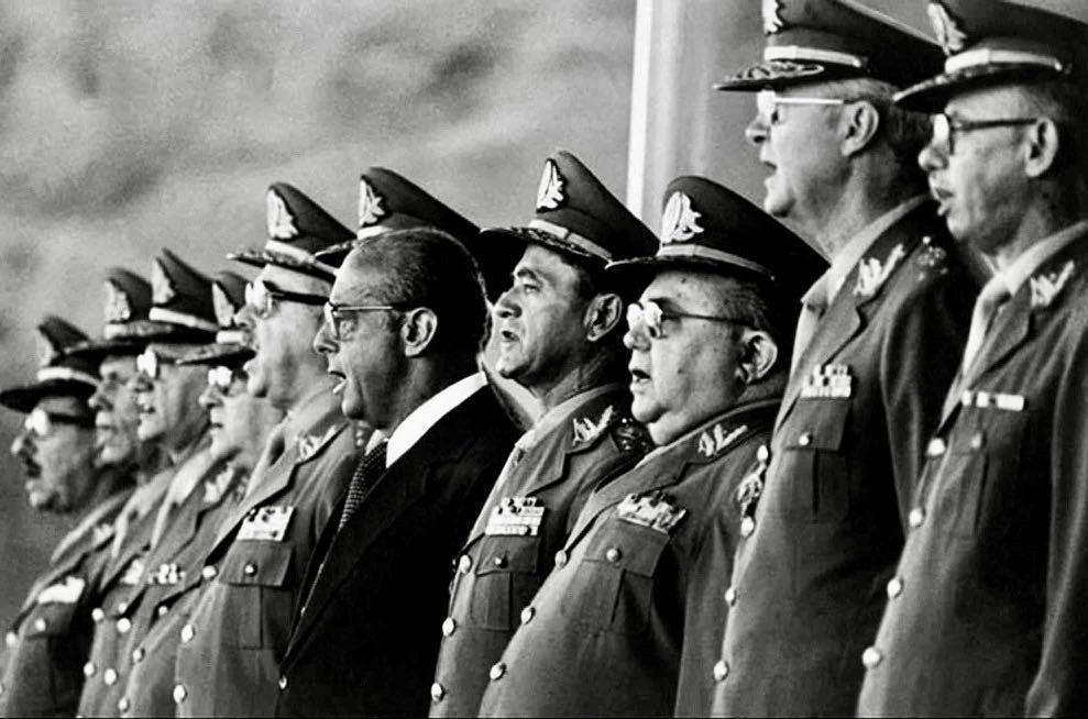 从贫民窟走出来的超级球星贝利,球王贝利的传奇人生