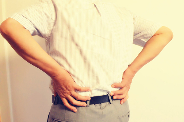 胰腺癌腰背痛出现在早期还是晚期,胰腺癌早期会引起肩膀疼吗