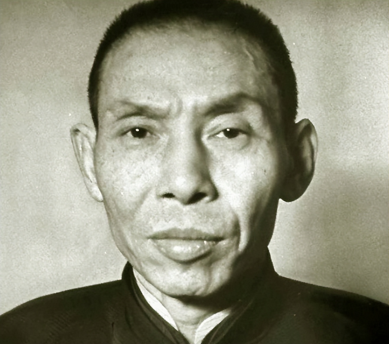 上海解放后，陈毅是如何整治黑道和*院妓**的？连蒋介石都夸他太厉害