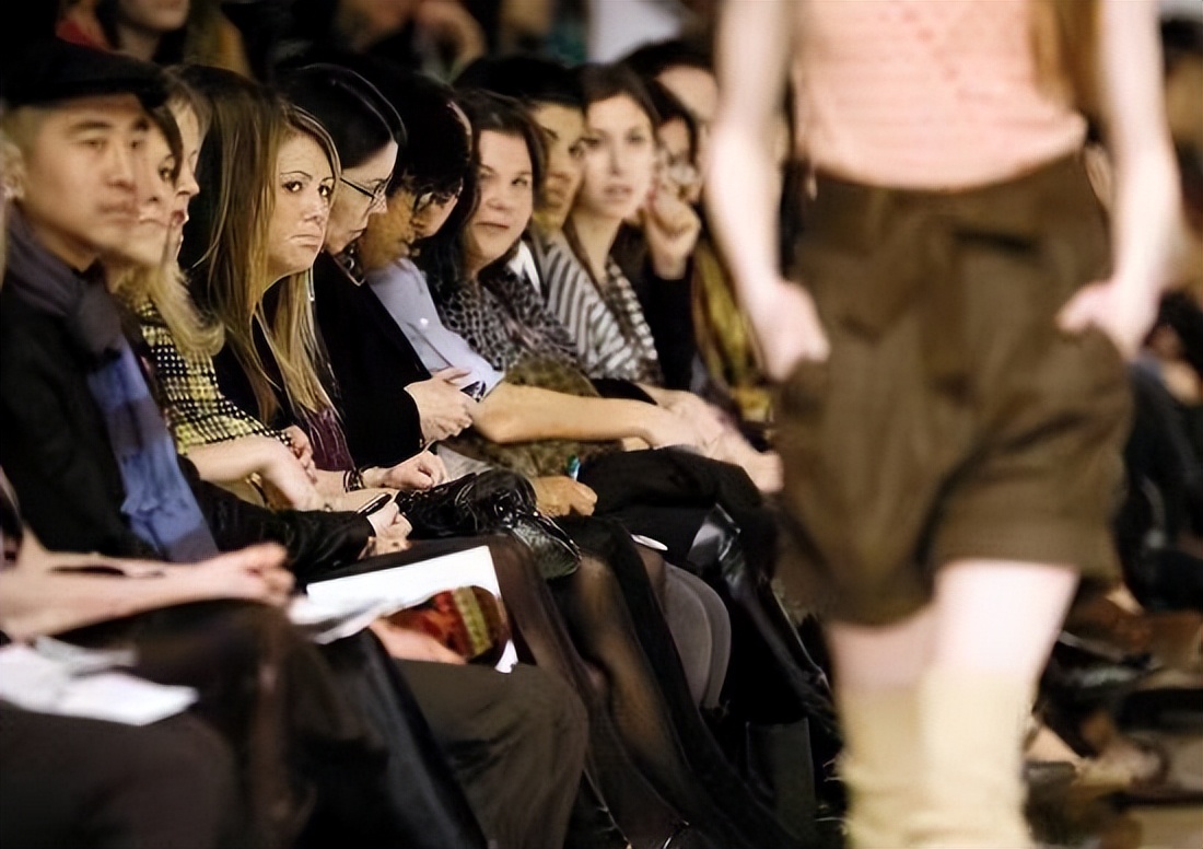 为什么唯品会手机便宜,手机唯品会特卖