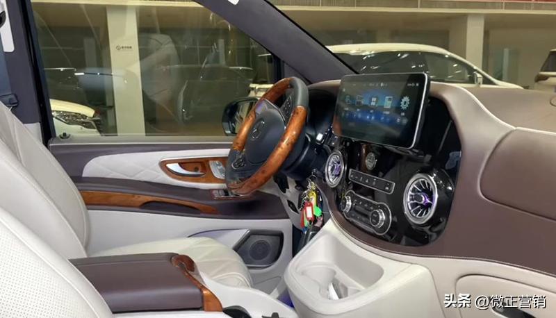 昆明添粤商务车定制改装升级中心丨奔驰威霆改装案例展示