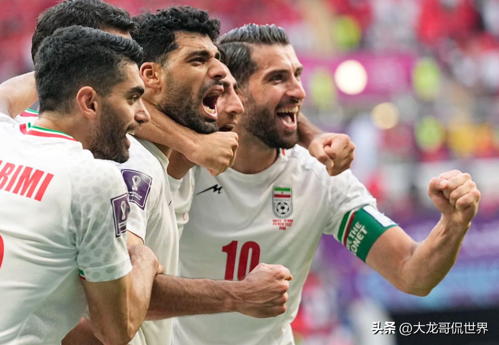 美国人做梦也没想到,耍奸诈小聪明后被*攻围**,已被迫公开认错