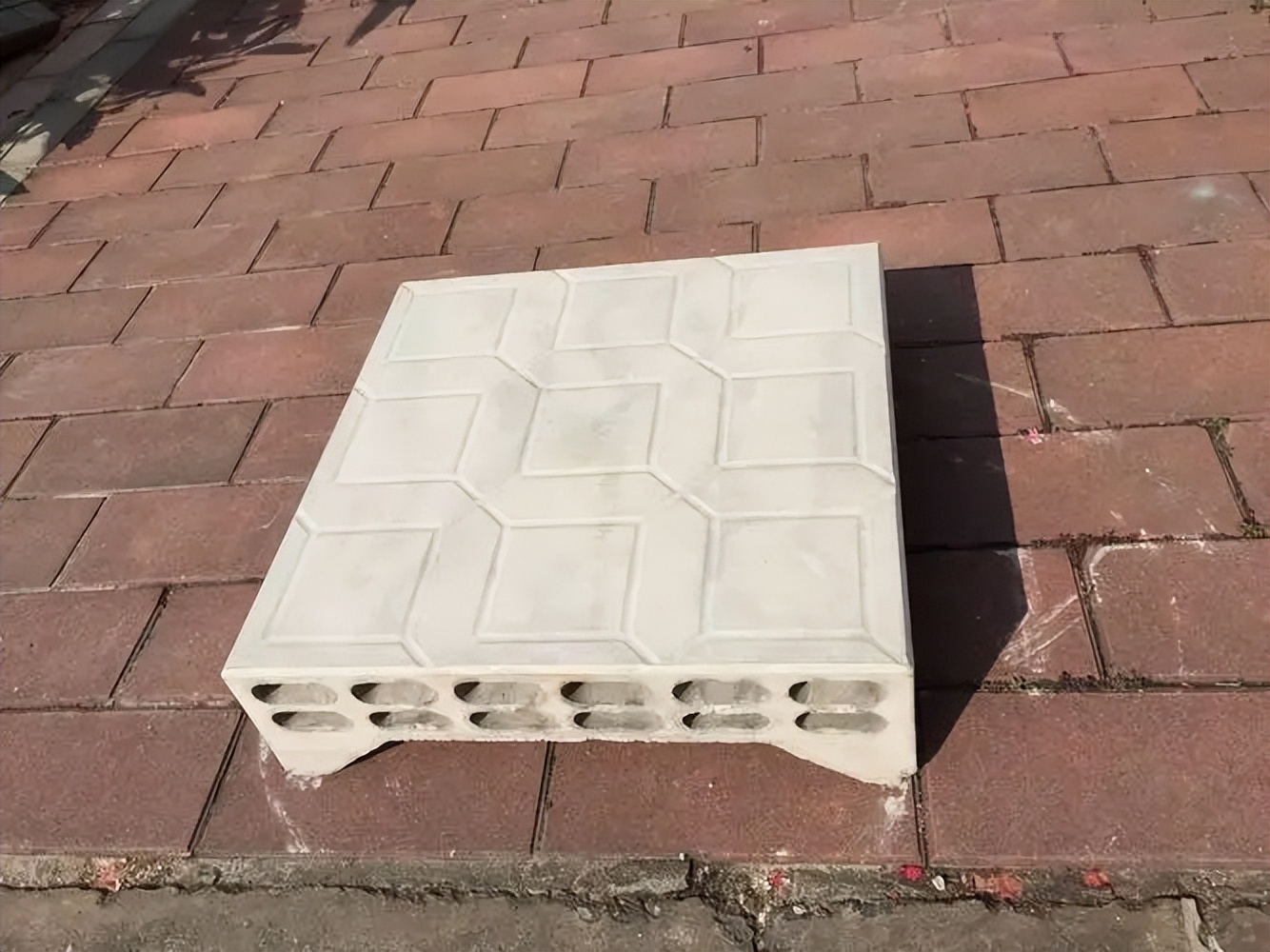 顶楼怎么隔热有效？这5种办法，让室内温度直降好几度，不吹不黑