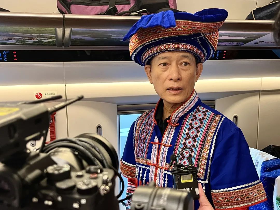 贵南高铁开通贵阳到广州,贵南高铁开通后南宁到重庆要多久