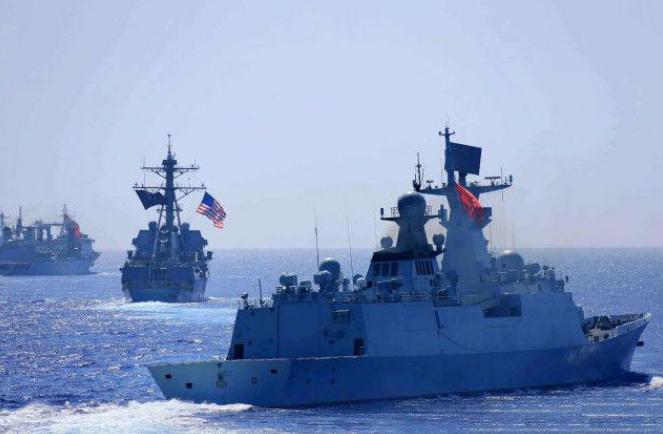 6月3日消息：美军机抵近山东舰，歼16没给歼15机会，与美机拼*刀刺**