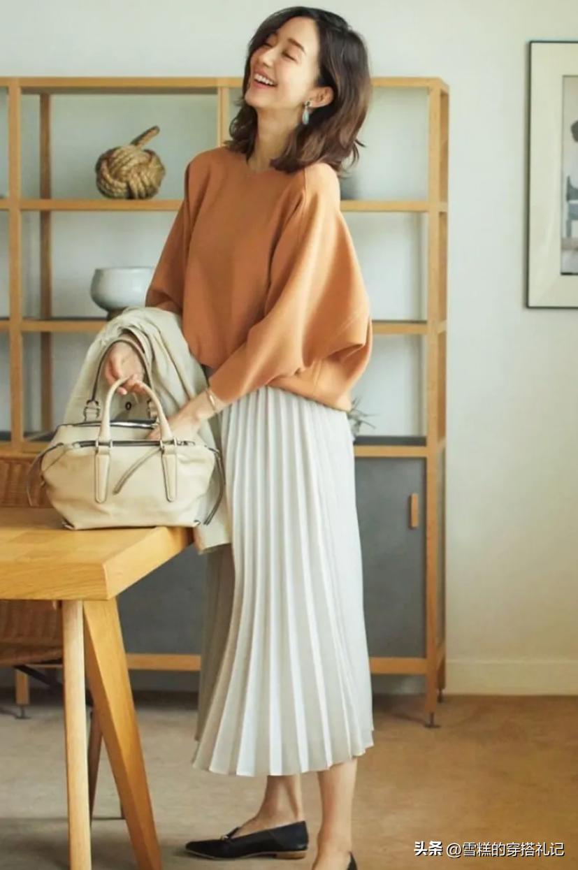 被日本博主穿搭圈粉了,冬季这样穿既藏肉又很时尚