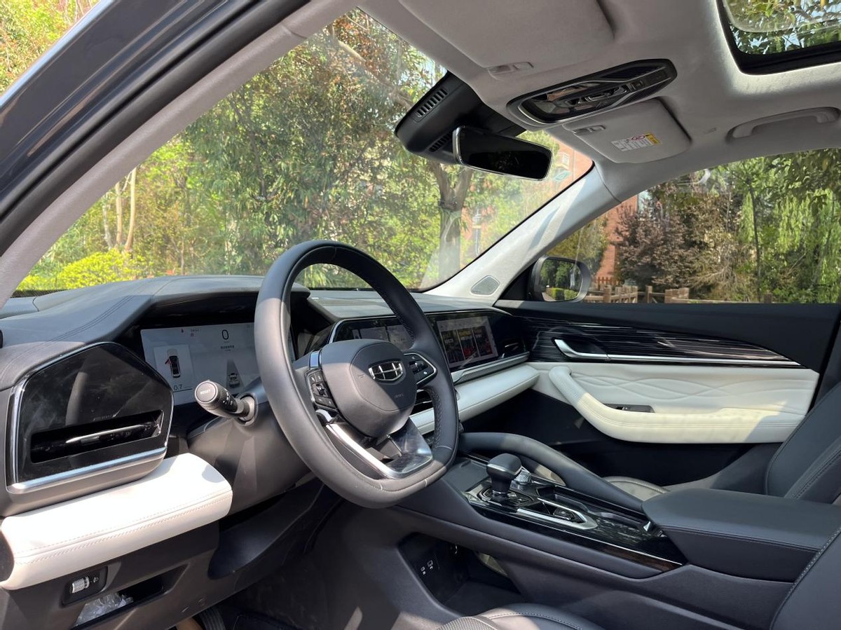 星越l和红旗hs5哪个空间更好,吉利星越l和红旗hs5哪个更好